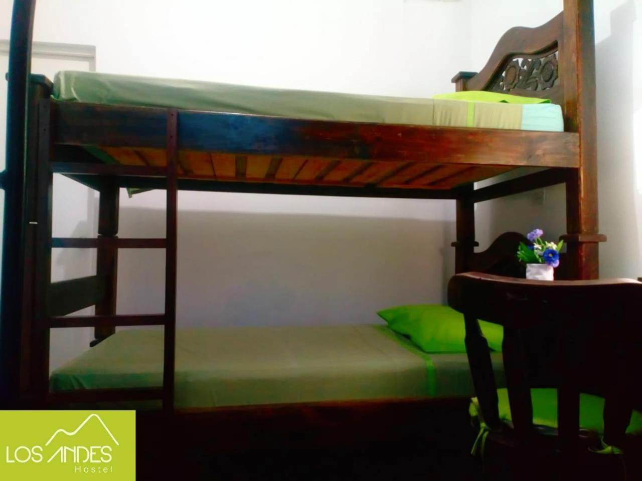 Los Andes Hostel Медельин Экстерьер фото