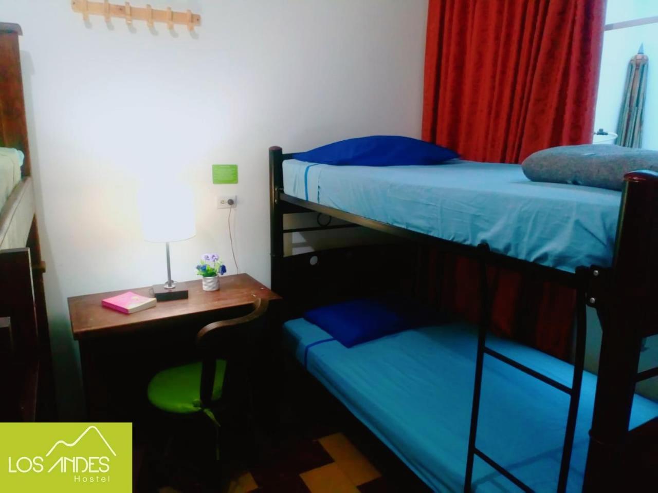 Los Andes Hostel Медельин Экстерьер фото
